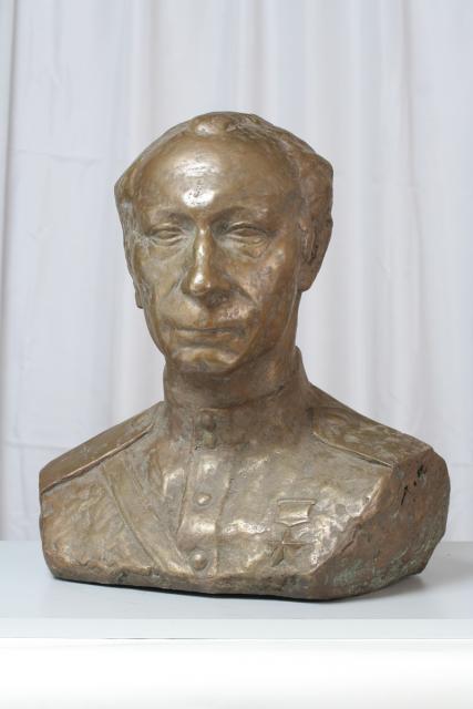 Барсегов Э.В. Портрет Героя Советского Союза Виктора Петровича Кузнецова Барсегов Э.В. Портрет Героя Советского Союза Виктора Петровича Кузнецова